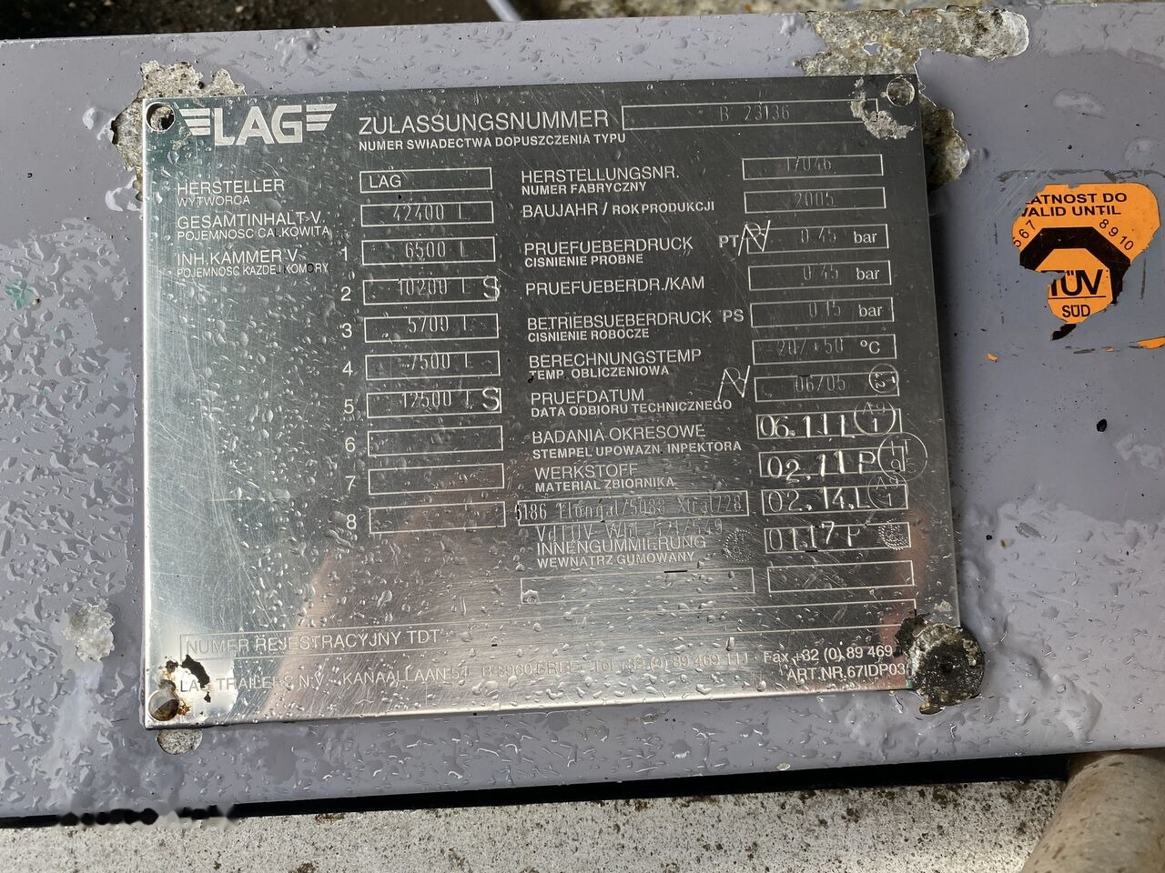 Poluprikolica cisterna za prevoz goriva LAG: slika 22 Poluprikolica cisterna za prevoz goriva LAG: slika 22