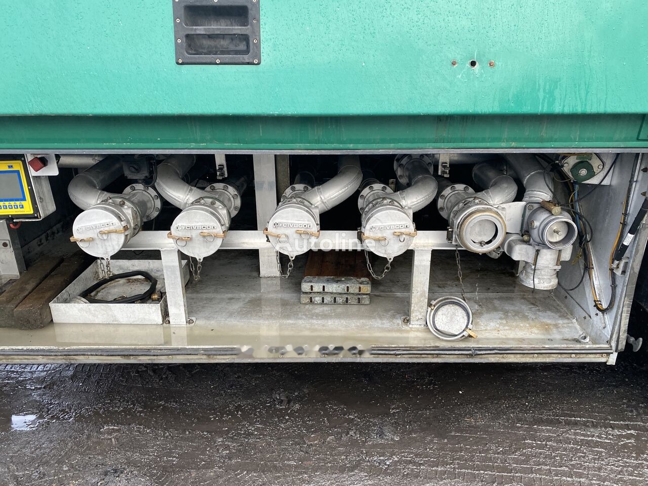 Poluprikolica cisterna za prevoz goriva LAG: slika 12 Poluprikolica cisterna za prevoz goriva LAG: slika 12