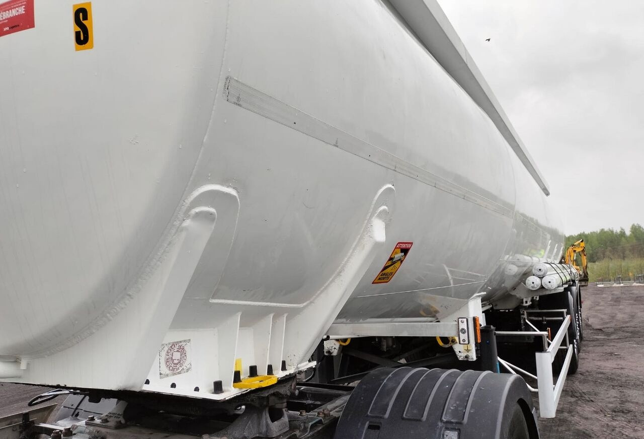 Magyar - Poluprikolica cisterna: slika 3 Magyar - Poluprikolica cisterna: slika 3