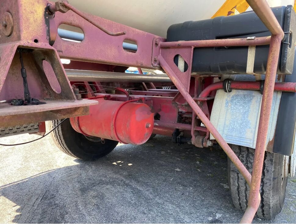 Poluprikolica cisterna za prevoz hrane Magyar SRM: slika 18