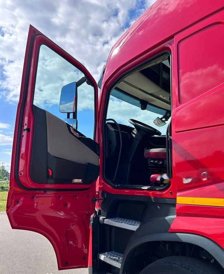 Tegljač Volvo FH 500: slika 18