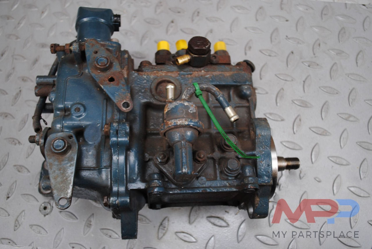 Injectiepomp Kubota V3800, V3800-T, V3300 en V3600 - Pumpa za gorivo: slika 2 Injectiepomp Kubota V3800, V3800-T, V3300 en V3600 - Pumpa za gorivo: slika 2