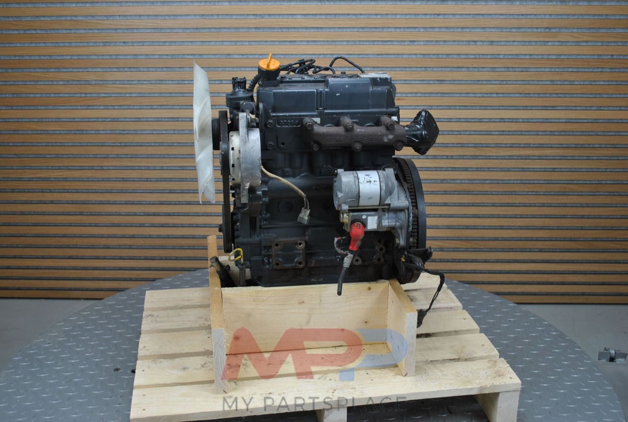 Isuzu 3CB1 - Motor: slika 2 Isuzu 3CB1 - Motor: slika 2