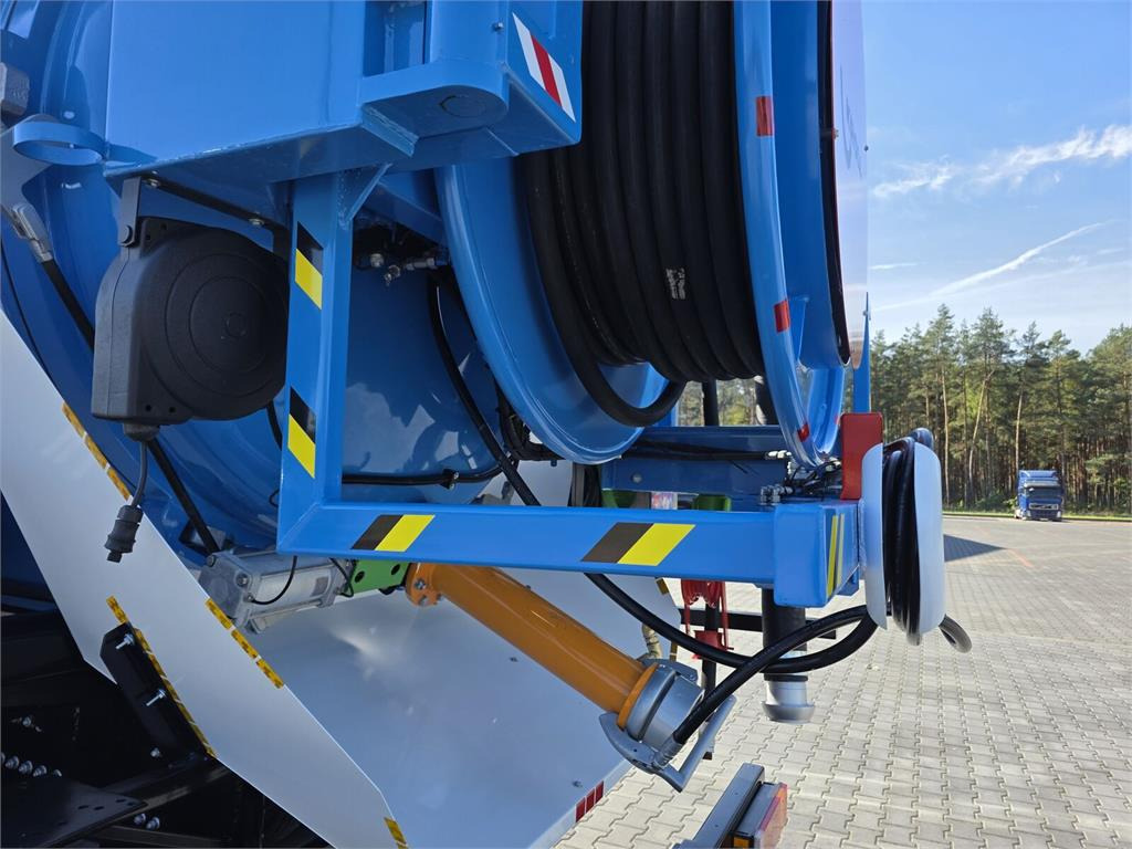 Lizing  DAF WUKO KROLL 2 x URACA KOMBI FOR SEWER CLEANING DAF WUKO KROLL 2 x URACA KOMBI FOR SEWER CLEANING: slika 18