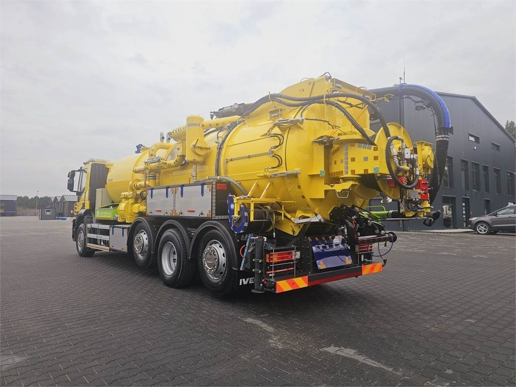 Iveco RAVO WUKO FOR CHANNEL CLEANING druck saug kanal - Korisno/ Posebno vozilo: slika 5 Iveco RAVO WUKO FOR CHANNEL CLEANING druck saug kanal - Korisno/ Posebno vozilo: slika 5