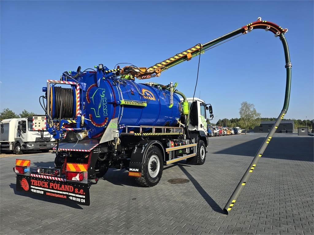 Korisno/ Posebno vozilo MAN TGM 4x4 GAMON PW8 for collecting liquid waste sepa: slika 16