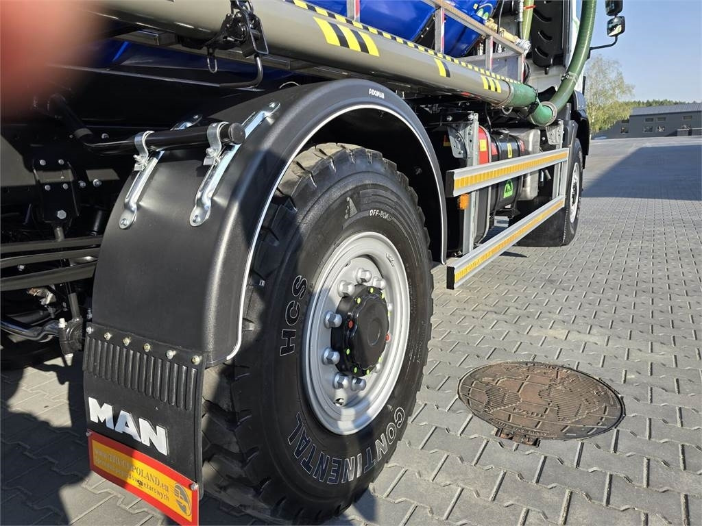 Korisno/ Posebno vozilo MAN TGM 4x4 GAMON PW8 for collecting liquid waste sepa: slika 9