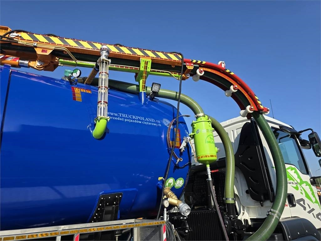 Korisno/ Posebno vozilo MAN TGM 4x4 GAMON PW8 for collecting liquid waste sepa: slika 11