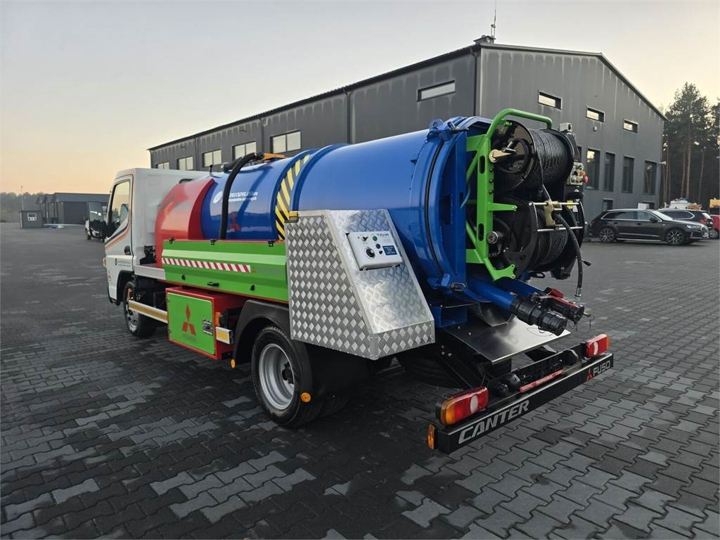 Mitsubishi ROM SMART COMBI WUKO HOT WATER FOR CLEANING SEWAGE - Korisno/ Posebno vozilo: slika 5 Mitsubishi ROM SMART COMBI WUKO HOT WATER FOR CLEANING SEWAGE - Korisno/ Posebno vozilo: slika 5