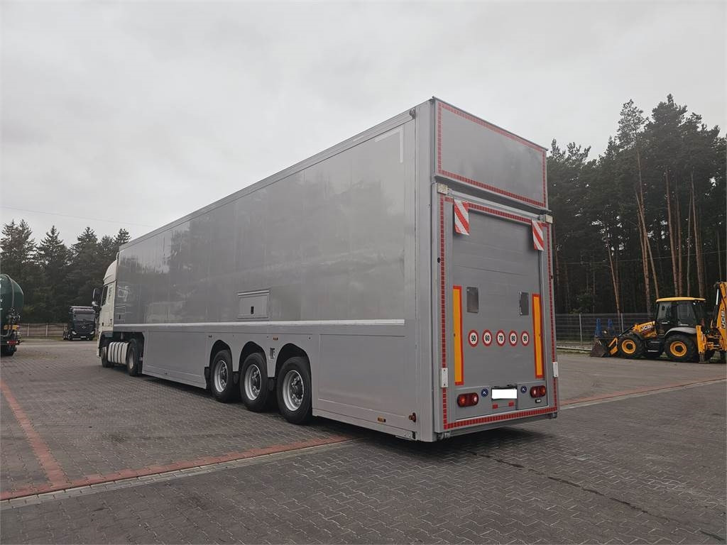 Langendorf DOUBLE LOADING FOR MOTOR COSMETICS Flexliner Inloa - Prikolica hladnjače: slika 4 Langendorf DOUBLE LOADING FOR MOTOR COSMETICS Flexliner Inloa - Prikolica hladnjače: slika 4