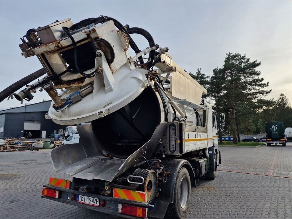 MAN WUKO MORO KOMBI FOR CHANNEL CLEANING  - Vakuumska cisterna: slika 1 MAN WUKO MORO KOMBI FOR CHANNEL CLEANING  - Vakuumska cisterna: slika 1