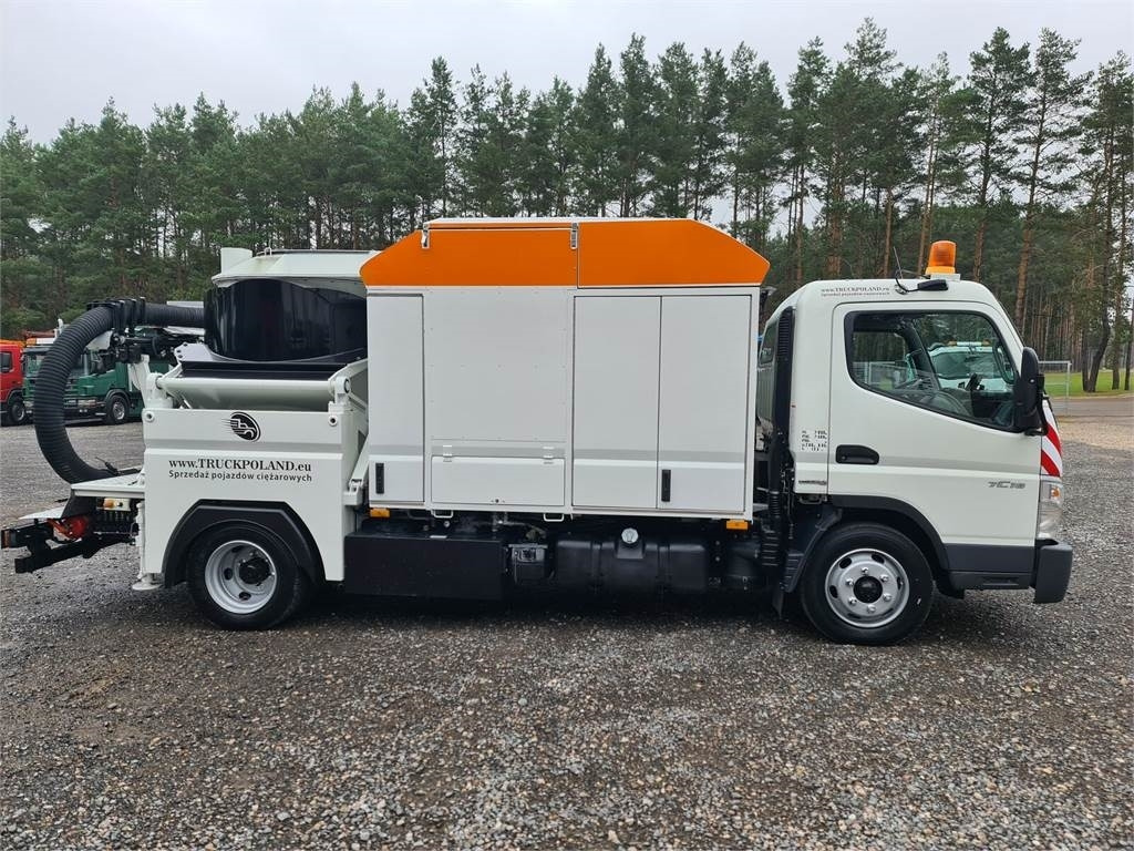 Mitsubishi CANTER odkurzacz koparka ssąca Saugbagger CITY SAU - Vakuumska cisterna: slika 3 Mitsubishi CANTER odkurzacz koparka ssąca Saugbagger CITY SAU - Vakuumska cisterna: slika 3