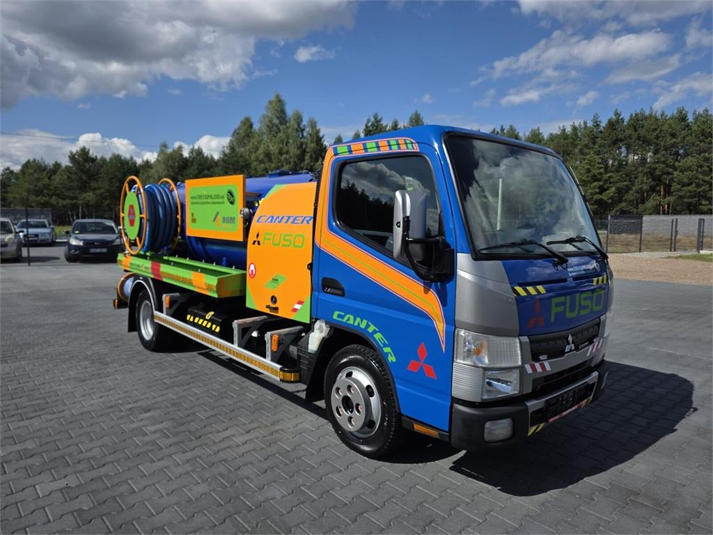 Mitsubishi ROM SMART COMBI WUKO HOT WATER FOR CLEANING SEWAGE - Vakuumska cisterna: slika 2 Mitsubishi ROM SMART COMBI WUKO HOT WATER FOR CLEANING SEWAGE - Vakuumska cisterna: slika 2