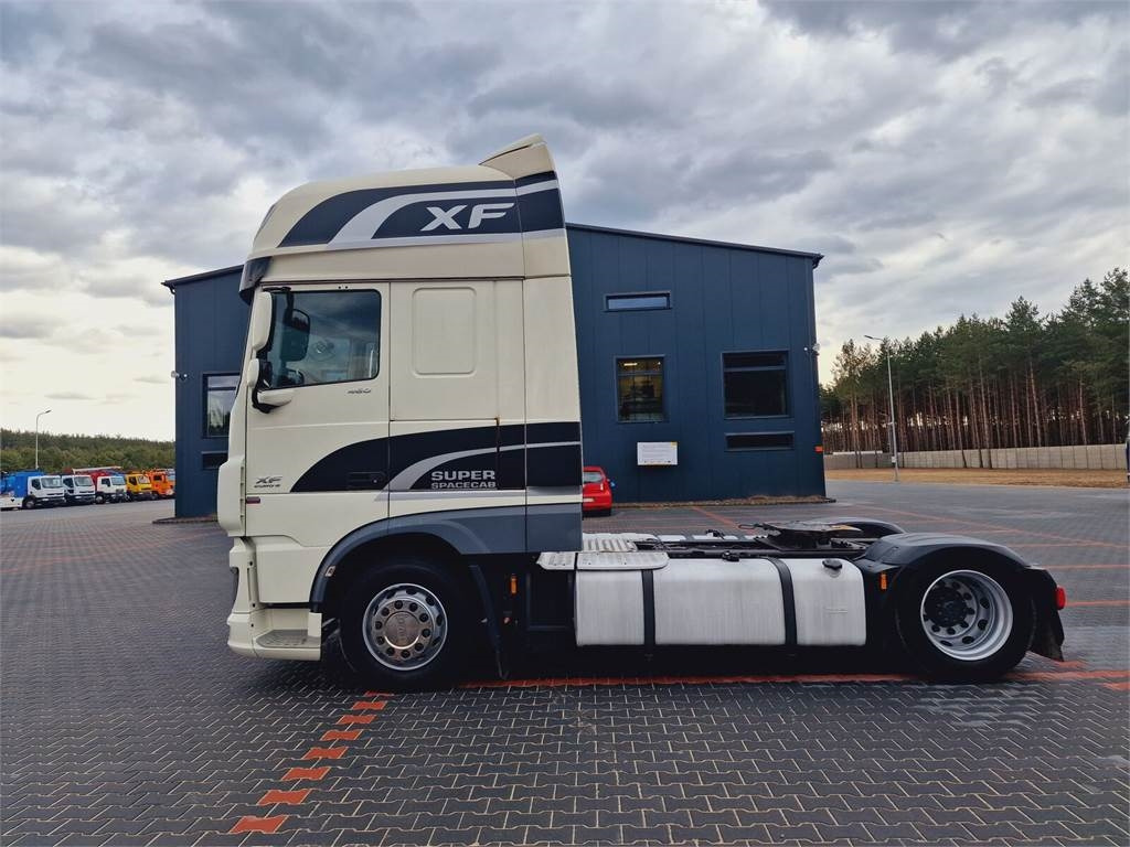DAF XF 106 460 - Tegljač: slika 2 DAF XF 106 460 - Tegljač: slika 2