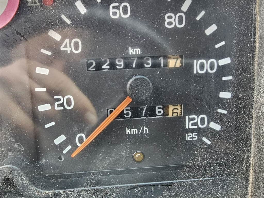 Kamion za prevoz kontejnera/ Kamion sa promenjivim sandukom Volvo FH 16 470 KM 6x2 low mileage 229700 km !!!!: slika 20 Kamion za prevoz kontejnera/ Kamion sa promenjivim sandukom Volvo FH 16 470 KM 6x2 low mileage 229700 km !!!!: slika 20