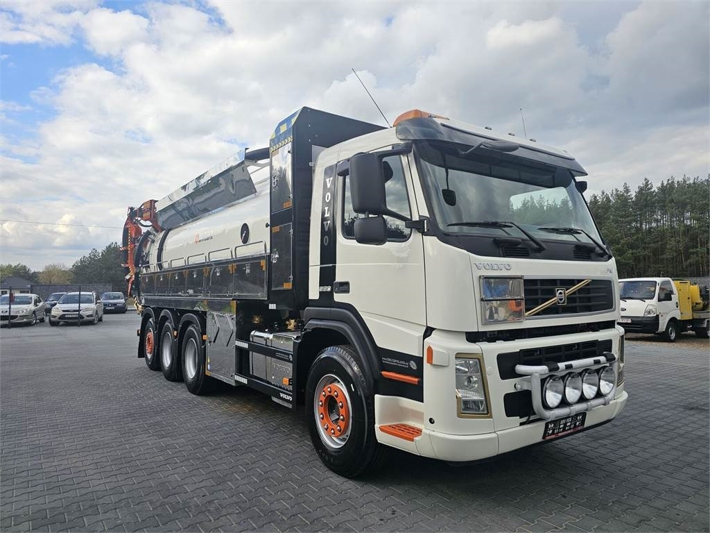 Volvo WUKO ADR ROLBA FOR CLEANING CHANNELS COMBI - Vakuumska cisterna: slika 3 Volvo WUKO ADR ROLBA FOR CLEANING CHANNELS COMBI - Vakuumska cisterna: slika 3