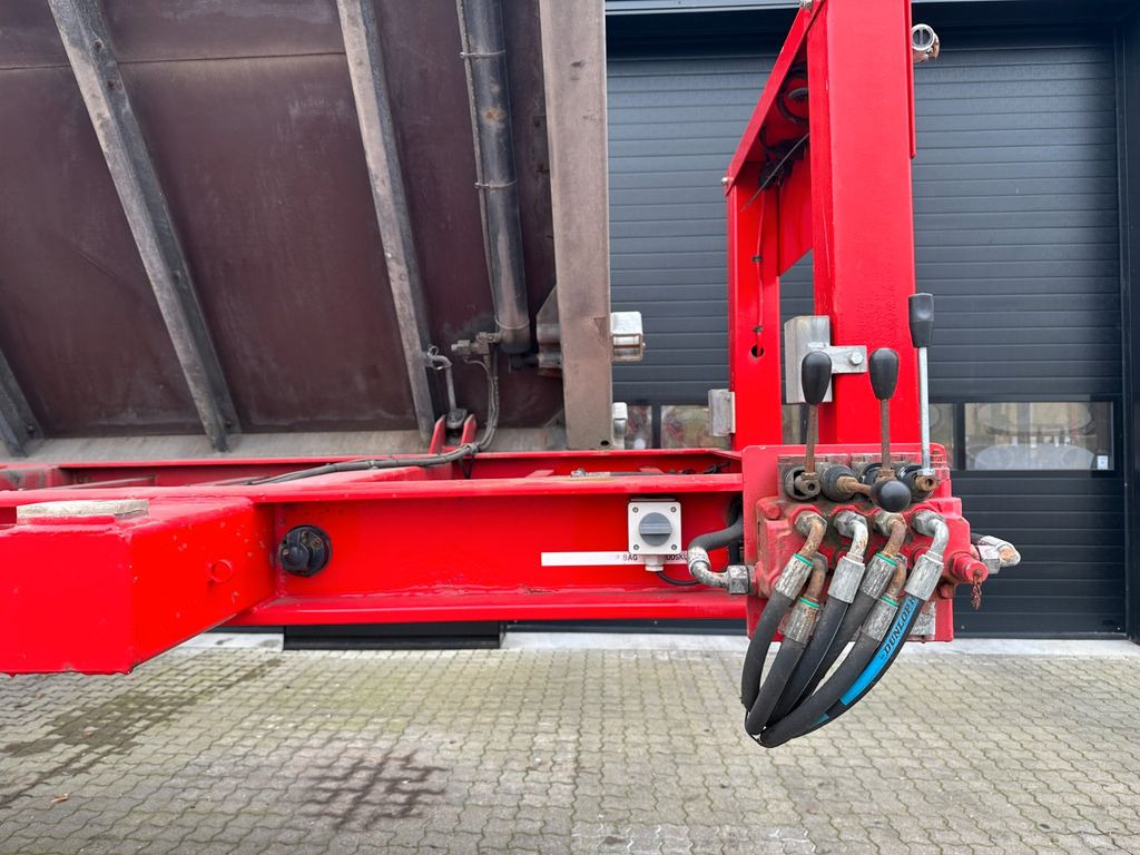 Faymonville Flandria 3 achs Schräglader Faymonville Flandria 3 achs Schräglader - Niska poluprikolica za prevoz: slika 3 Faymonville Flandria 3 achs Schräglader Faymonville Flandria 3 achs Schräglader - Niska poluprikolica za prevoz: slika 3