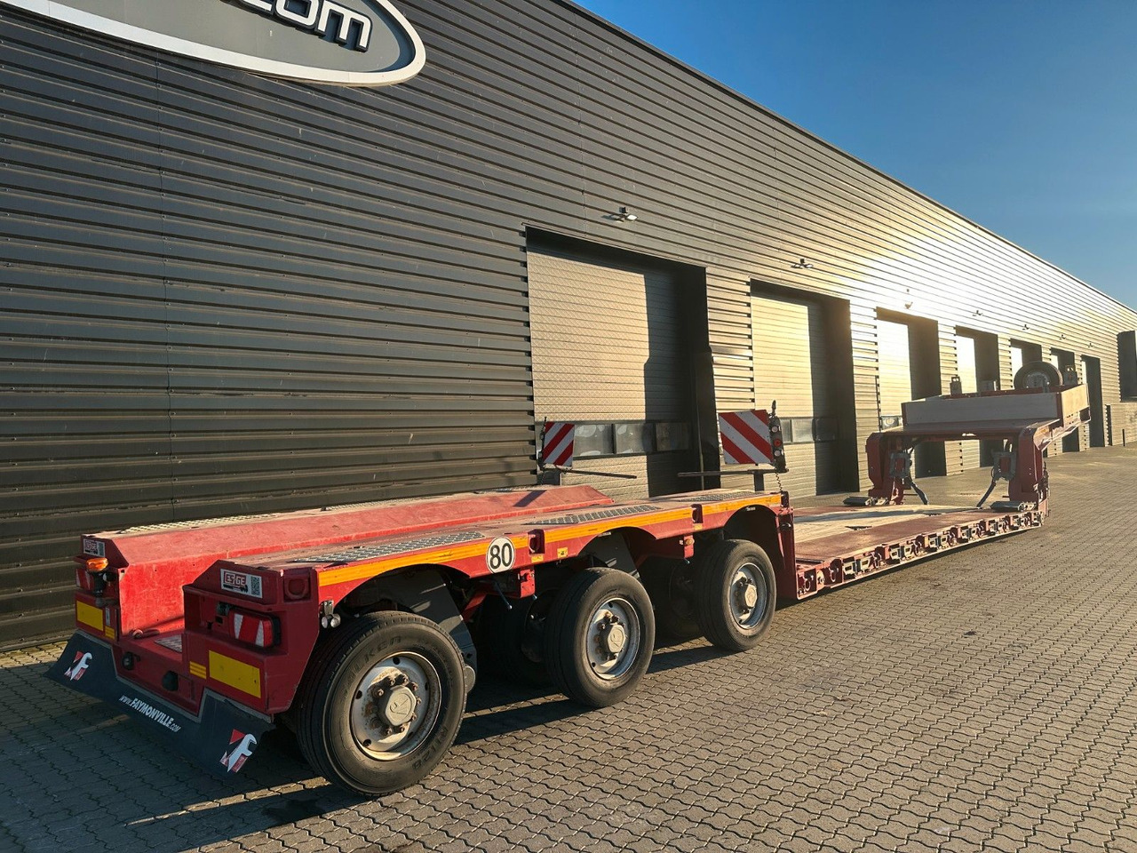 Faymonville Megamax 3 achs tiefbett / 3 x 12.000 kg Pendel - Niska poluprikolica za prevoz: slika 2 Faymonville Megamax 3 achs tiefbett / 3 x 12.000 kg Pendel - Niska poluprikolica za prevoz: slika 2