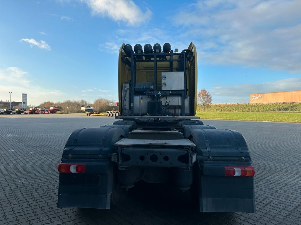 Mercedes-Benz 4163 8x4 / 180.000 kg  - Tegljač: slika 4 Mercedes-Benz 4163 8x4 / 180.000 kg  - Tegljač: slika 4