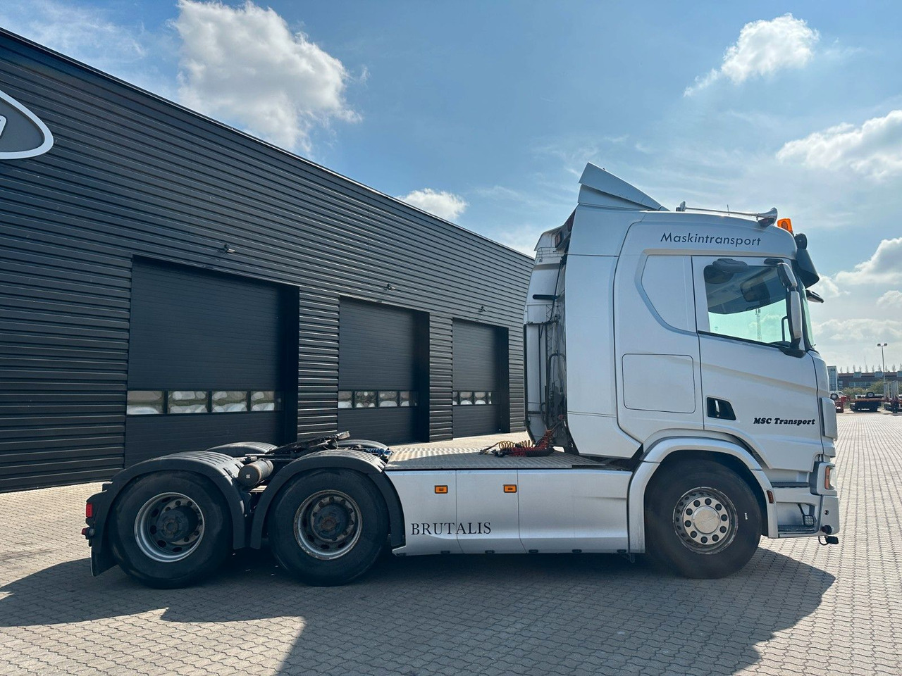 Scania R 730 6x4 Scania R 730 V8 6x4 - Tegljač: slika 2 Scania R 730 6x4 Scania R 730 V8 6x4 - Tegljač: slika 2