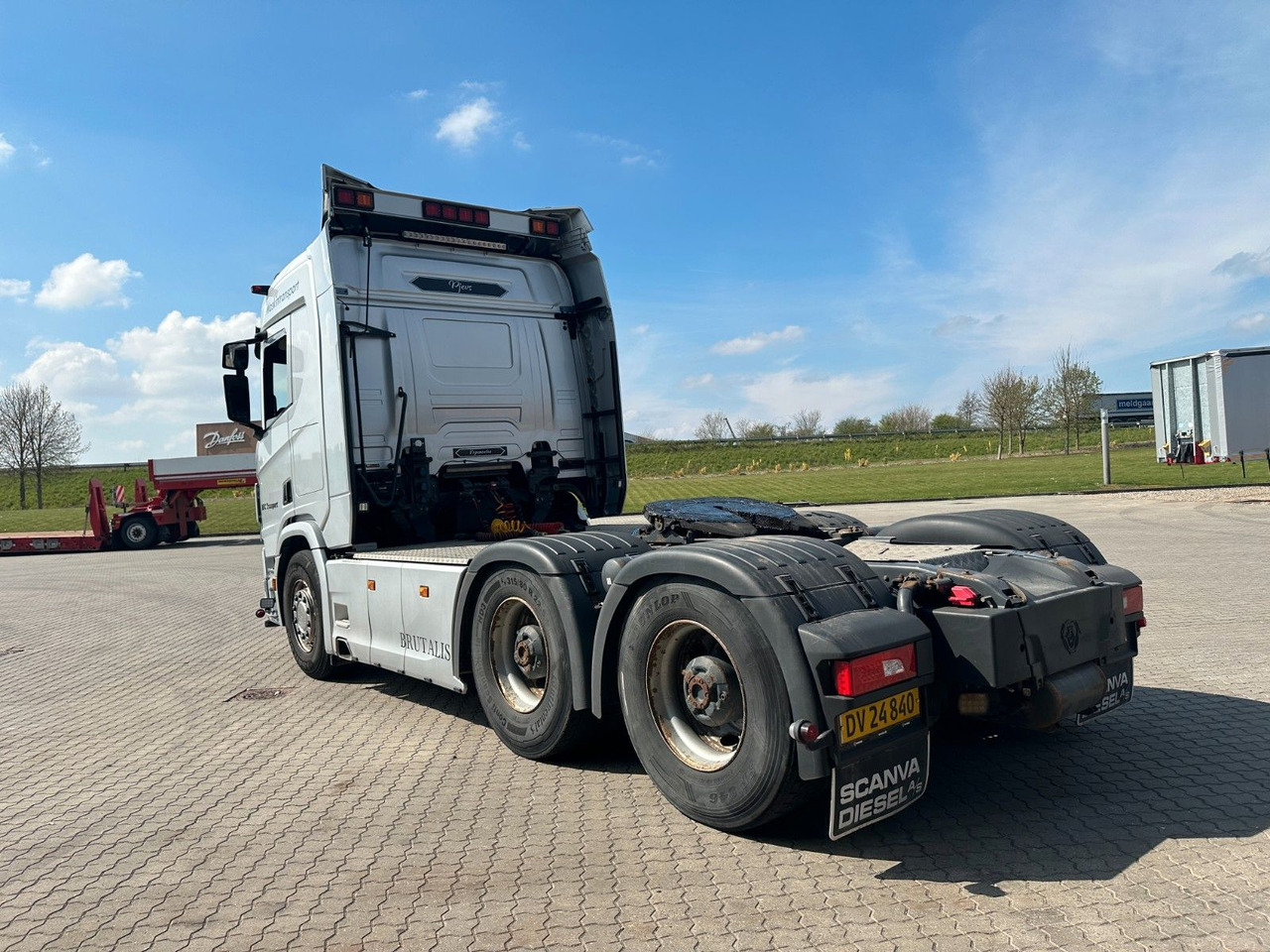 Scania R 730 6x4 Scania R 730 V8 6x4 - Tegljač: slika 5 Scania R 730 6x4 Scania R 730 V8 6x4 - Tegljač: slika 5