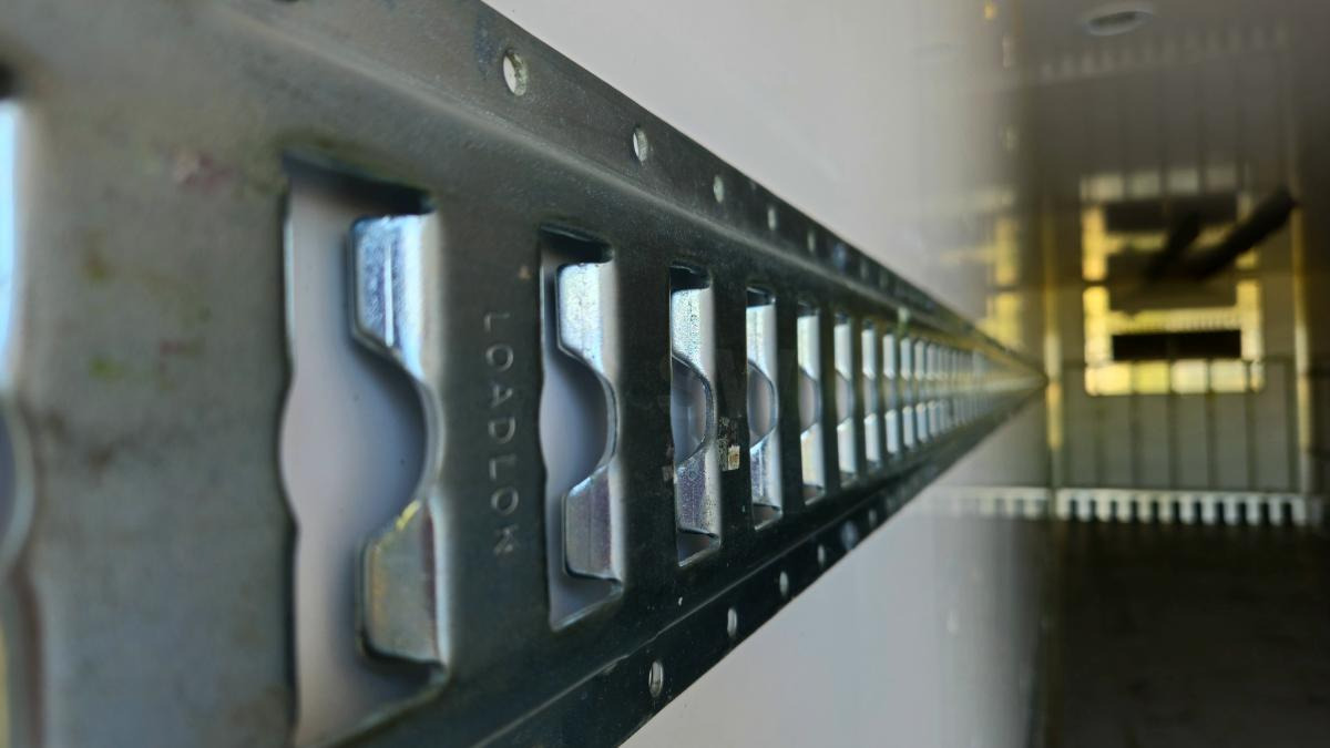 Chereau / Lamberet / Schmitz (Location / Rent) - Poluprikolica hladnjače: slika 5 Chereau / Lamberet / Schmitz (Location / Rent) - Poluprikolica hladnjače: slika 5