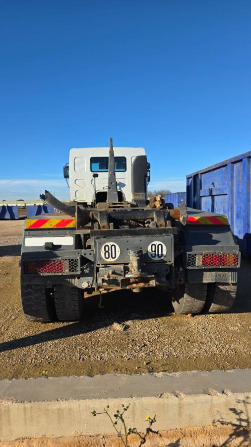 Renault Kerax 370 DCI - Kamion sa hidrauličnom kukom: slika 4 Renault Kerax 370 DCI - Kamion sa hidrauličnom kukom: slika 4