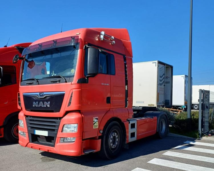 MAN TGX 18.460 XLX - Tegljač: slika 1 MAN TGX 18.460 XLX - Tegljač: slika 1