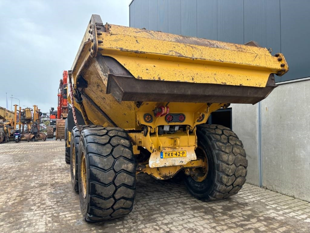 Bell B30E -- B 30 E -- wide tyres -- tailgate - Zglobni kiper: slika 5 Bell B30E -- B 30 E -- wide tyres -- tailgate - Zglobni kiper: slika 5