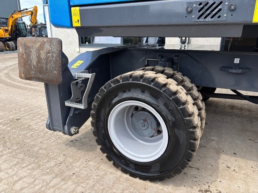 Bager za obradu otpada/ Industrije Fuchs MHL 350 F: slika 26