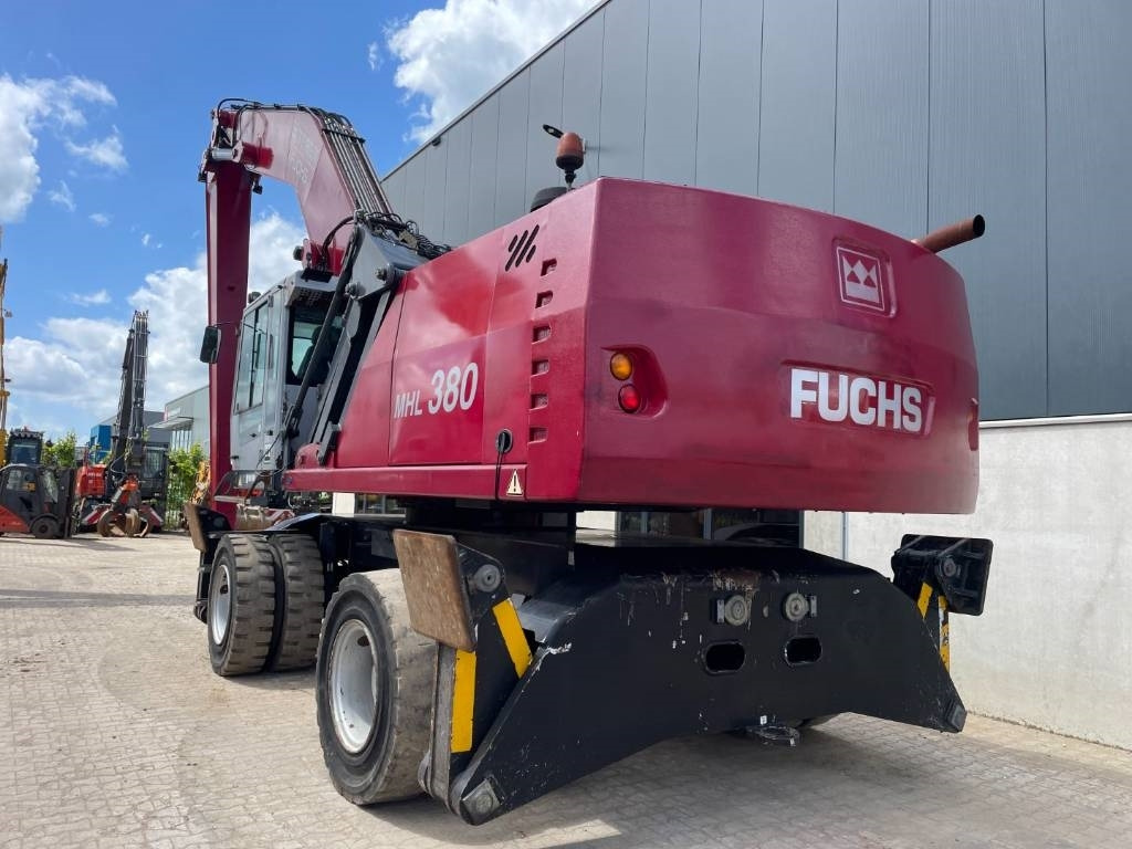 Fuchs MHL380 -- MHL 380 -- 21 mtr reach - Bager za obradu otpada/ Industrije: slika 4 Fuchs MHL380 -- MHL 380 -- 21 mtr reach - Bager za obradu otpada/ Industrije: slika 4