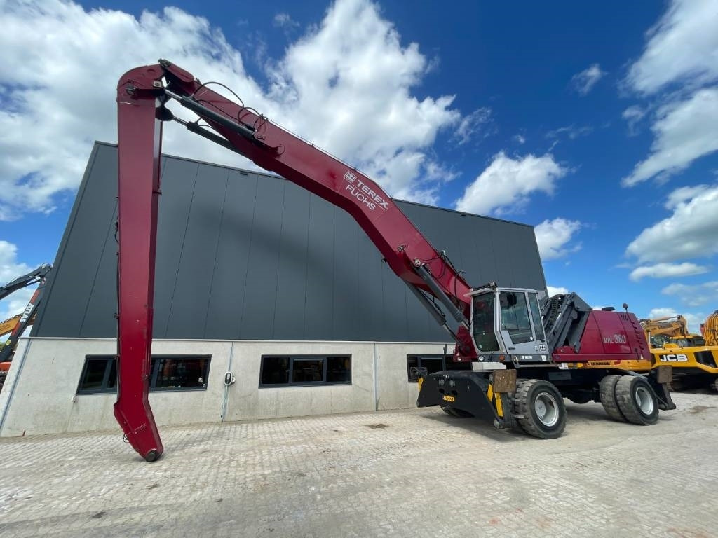 Fuchs MHL380 -- MHL 380 -- 21 mtr reach - Bager za obradu otpada/ Industrije: slika 5 Fuchs MHL380 -- MHL 380 -- 21 mtr reach - Bager za obradu otpada/ Industrije: slika 5