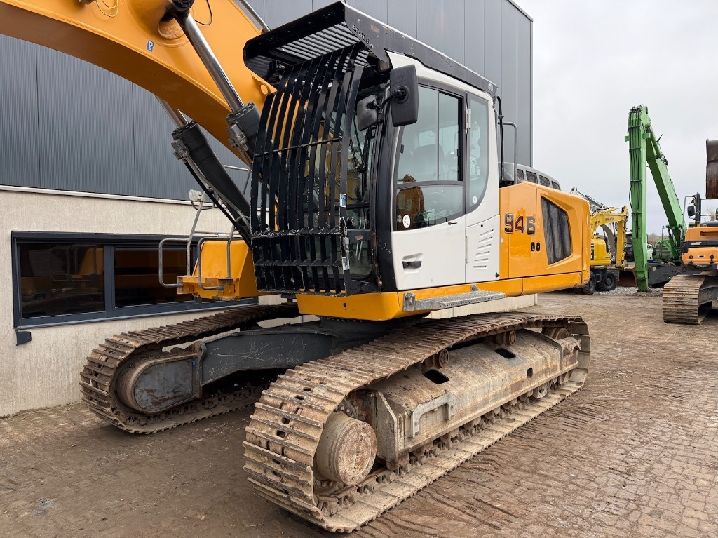 Liebherr R 946 LC - R946 - R946LC - R 938 - Bager guseničar: slika 2 Liebherr R 946 LC - R946 - R946LC - R 938 - Bager guseničar: slika 2