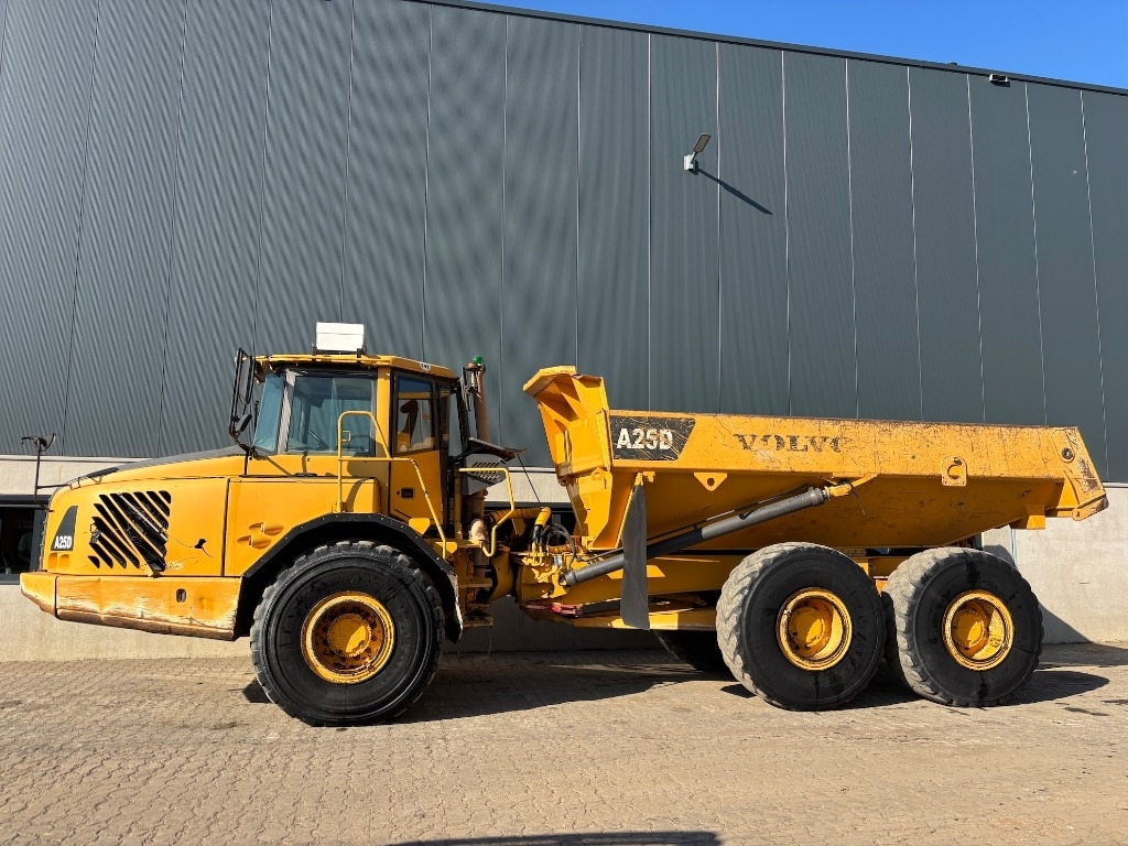 Volvo A 25 D - Zglobni kiper: slika 4 Volvo A 25 D - Zglobni kiper: slika 4