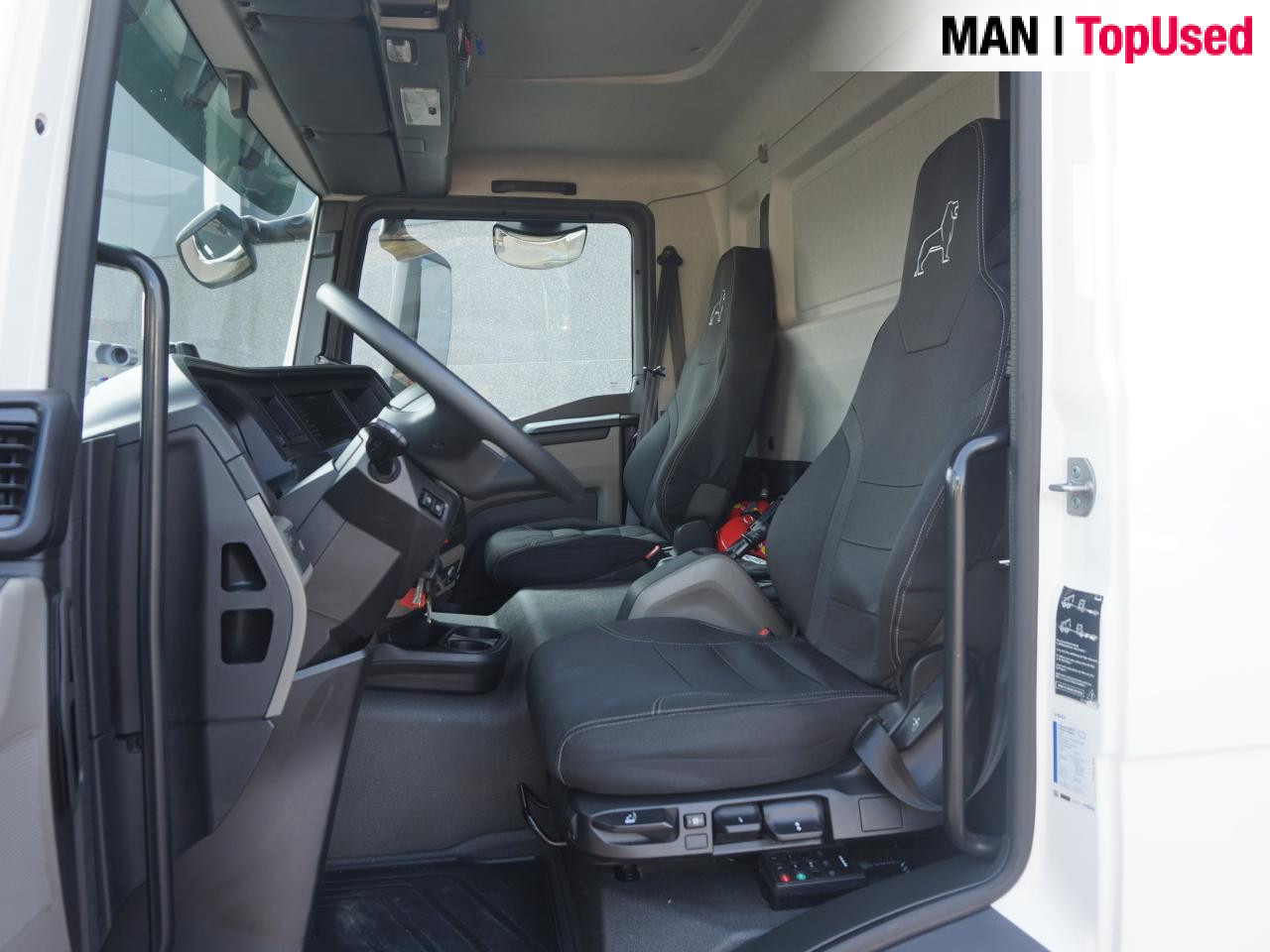 MAN TGL 12.250 4x2 BL CH - Kamion sa tovarnim sandukom: slika 5 MAN TGL 12.250 4x2 BL CH - Kamion sa tovarnim sandukom: slika 5