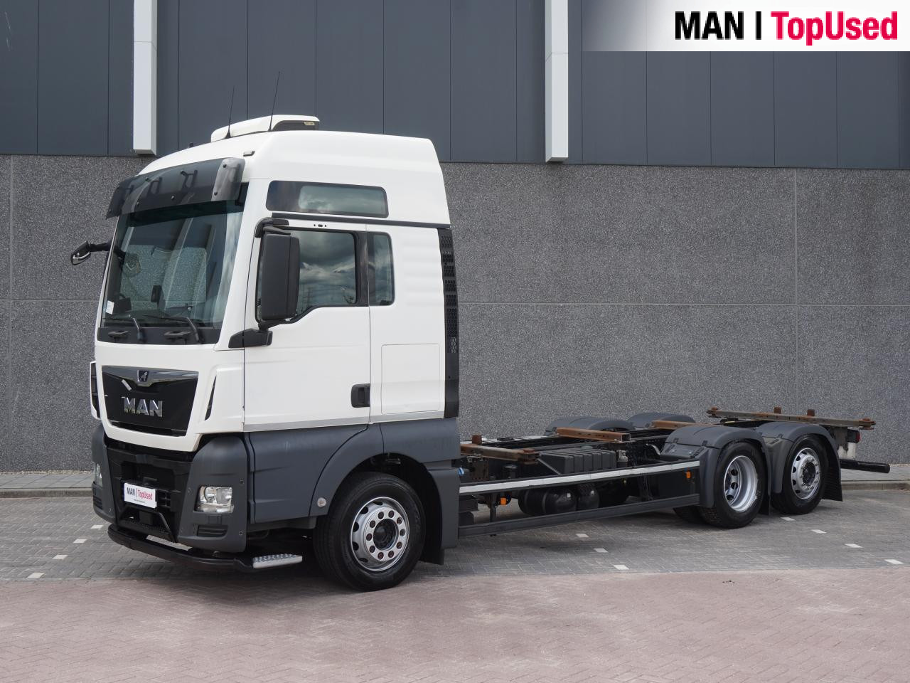 MAN TGX 26.510 6X2-4 LL / BDF / Lift-Axle / Euro 6 - Kamion za prevoz kontejnera/ Kamion sa promenjivim sandukom: slika 1 MAN TGX 26.510 6X2-4 LL / BDF / Lift-Axle / Euro 6 - Kamion za prevoz kontejnera/ Kamion sa promenjivim sandukom: slika 1