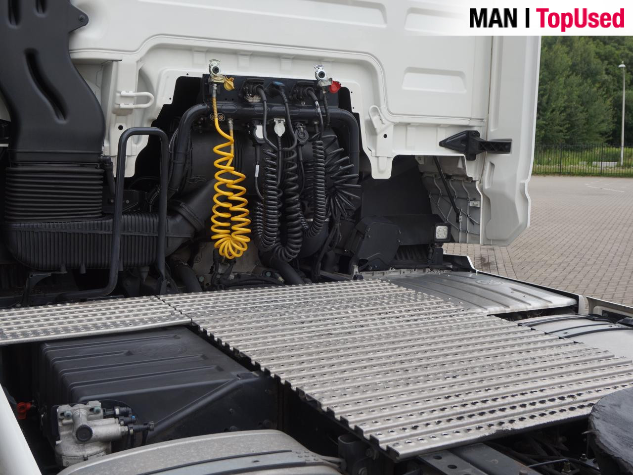 MAN TGX 18.480 4x2 BL SA / OptiView / 2 Tanks / LED - Tegljač: slika 3 MAN TGX 18.480 4x2 BL SA / OptiView / 2 Tanks / LED - Tegljač: slika 3