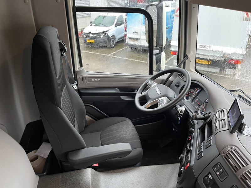 DAF CF 260 FA / 18 Ton / 210 dkm / Box / Laadklep / APK 05-25 - Kamion sa zatvorenim sandukom: slika 3 DAF CF 260 FA / 18 Ton / 210 dkm / Box / Laadklep / APK 05-25 - Kamion sa zatvorenim sandukom: slika 3