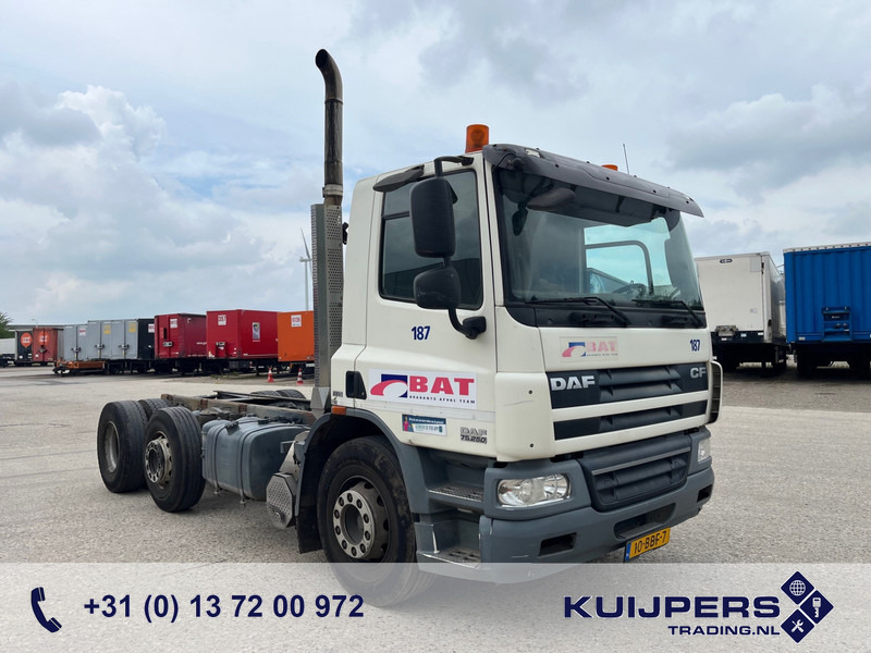 DAF FAG CF75.250 EEV Euro 5 / 6x2 / 158 DKM / Chassis-Cabine - Kamion sa golom šasijom i zatvorenom kabinom: slika 1 DAF FAG CF75.250 EEV Euro 5 / 6x2 / 158 DKM / Chassis-Cabine - Kamion sa golom šasijom i zatvorenom kabinom: slika 1