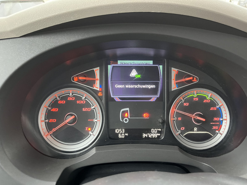 DAF LF 180 FA Euro 6 / 12 Ton / 347 dkm / Box / LBW - Kamion sa zatvorenim sandukom: slika 4 DAF LF 180 FA Euro 6 / 12 Ton / 347 dkm / Box / LBW - Kamion sa zatvorenim sandukom: slika 4