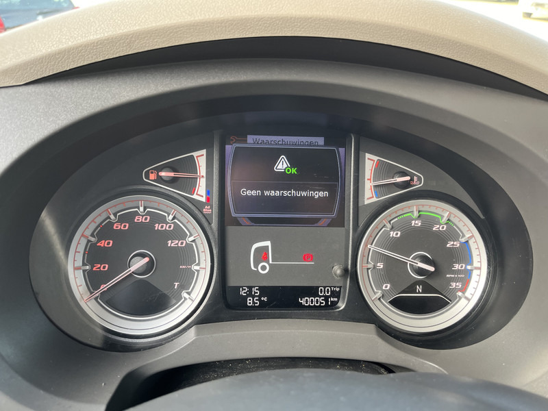 DAF LF 180 FA Euro 6 / 12 Ton / 400 dkm / Box / Laadklep - Kamion sa zatvorenim sandukom: slika 4 DAF LF 180 FA Euro 6 / 12 Ton / 400 dkm / Box / Laadklep - Kamion sa zatvorenim sandukom: slika 4