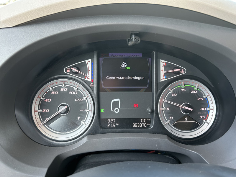 DAF LF 320 FA / Effer 175.2/c3s Crane / 363 dkm / Plateau - Kamion sa dizalicom: slika 4 DAF LF 320 FA / Effer 175.2/c3s Crane / 363 dkm / Plateau - Kamion sa dizalicom: slika 4