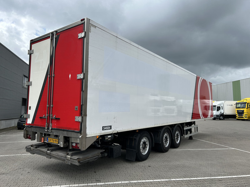 H.T.F HZO 39 / Heiwo / Carrier Vector 1800 -> Defect / Iso Box / Loadlift 2500 kg - Poluprikolica hladnjače: slika 2 H.T.F HZO 39 / Heiwo / Carrier Vector 1800 -> Defect / Iso Box / Loadlift 2500 kg - Poluprikolica hladnjače: slika 2
