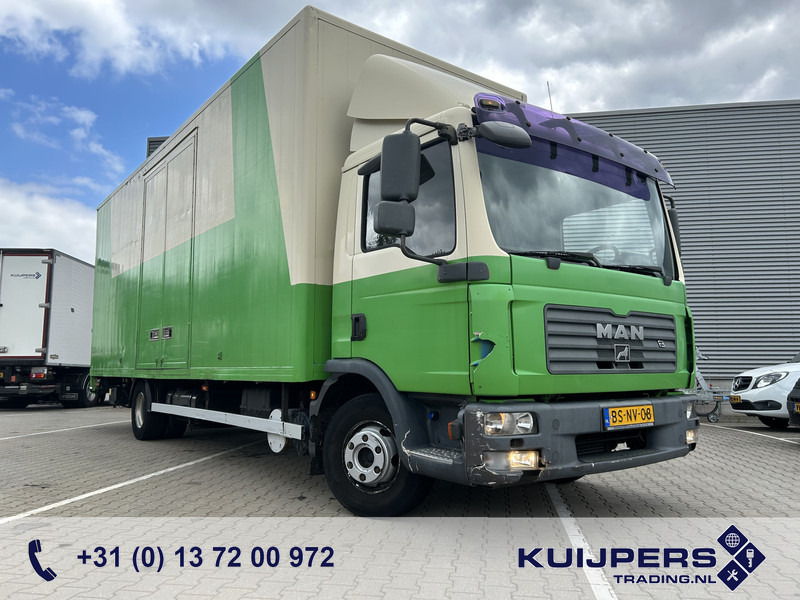 MAN TGL 12.180 E4 / Manual / 12 Ton / 605 dkm / Box / Loadlift / APK TUV 04-26 - Kamion sa zatvorenim sandukom: slika 1 MAN TGL 12.180 E4 / Manual / 12 Ton / 605 dkm / Box / Loadlift / APK TUV 04-26 - Kamion sa zatvorenim sandukom: slika 1