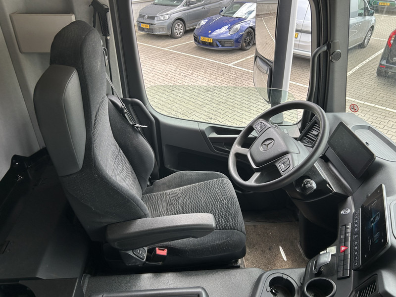 Mercedes-Benz Actros 2124 / Carrier Supra 850 -30 gr / Koeler / Laadklep / APK 03-26 - Hladnjača: slika 3 Mercedes-Benz Actros 2124 / Carrier Supra 850 -30 gr / Koeler / Laadklep / APK 03-26 - Hladnjača: slika 3