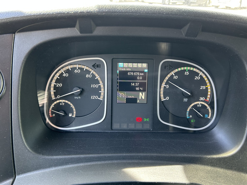 Mercedes-Benz Atego 818 / 8 Ton / 676 dkm / Box / Laadklep / APK TUV 03-26 - Kamion sa zatvorenim sandukom: slika 4 Mercedes-Benz Atego 818 / 8 Ton / 676 dkm / Box / Laadklep / APK TUV 03-26 - Kamion sa zatvorenim sandukom: slika 4