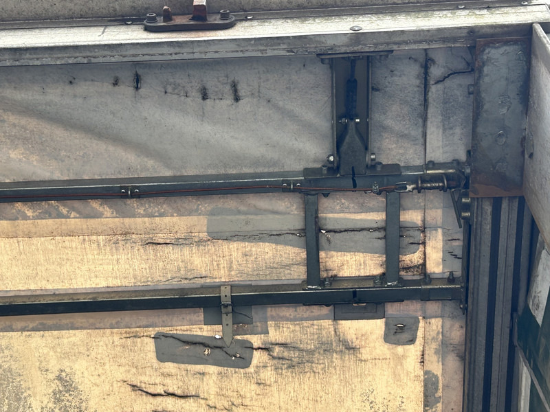 Samro ST39WGPE / Curtainside Trailer / BPW Disk / APK TUV 02-26 - Poluprikolica sa ceradom: slika 4 Samro ST39WGPE / Curtainside Trailer / BPW Disk / APK TUV 02-26 - Poluprikolica sa ceradom: slika 4