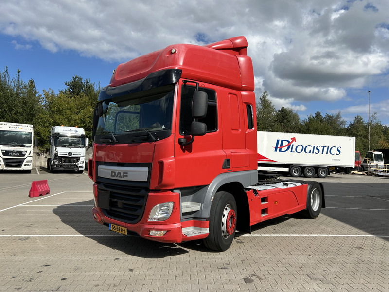 Tegljač DAF CF 400 FT Space Cab / 957 dkm / NL Truck / APK TUV 02-26: slika 17 Tegljač DAF CF 400 FT Space Cab / 957 dkm / NL Truck / APK TUV 02-26: slika 17