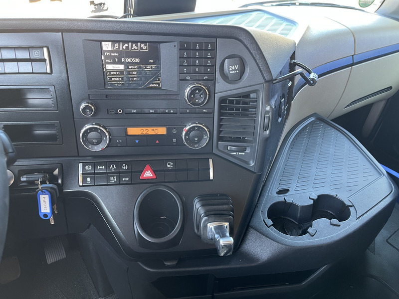 Mercedes-Benz Actros 1842 Streamspace / 937 dkm / 2 Tanks / NL Truck - Tegljač: slika 5 Mercedes-Benz Actros 1842 Streamspace / 937 dkm / 2 Tanks / NL Truck - Tegljač: slika 5