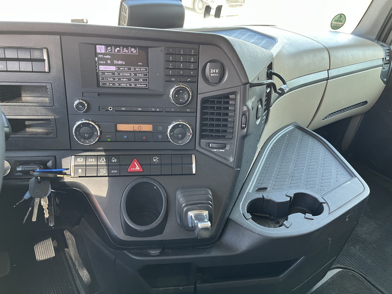 Mercedes-Benz Actros 1842 Streamspace / 945 dkm / 2 Tanks / NL Truck - Tegljač: slika 5 Mercedes-Benz Actros 1842 Streamspace / 945 dkm / 2 Tanks / NL Truck - Tegljač: slika 5